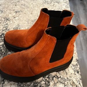 Urban Outfitters boots-Like new